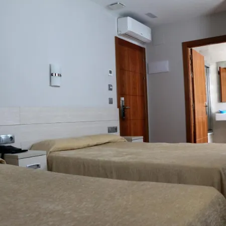 Hotel 44