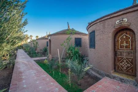 Chez le Pacha Отели в г. Мхамид-Эль-Гизлане