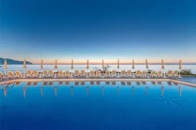Hotel Atolon & Kaafu Beach Club
