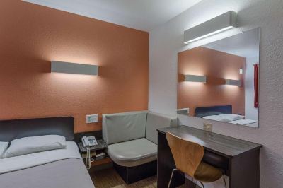 その他 モテール 6 オシュコシュの写真