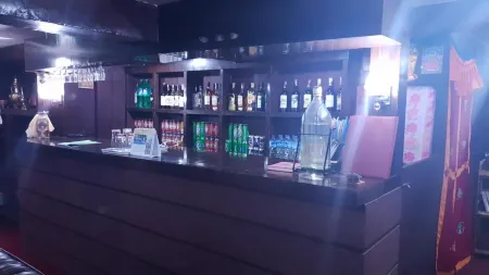 Lama Hotel - Himalayan Burger Отели в г. Солукхумбу