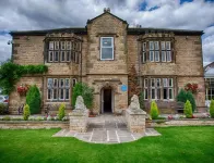 Rogerthorpe Manor Hotel
