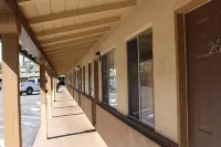 Sun Valley Inn Hotels in Pleasant Hill