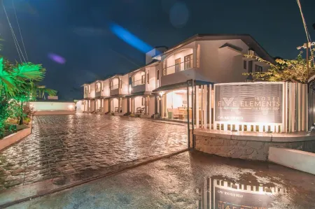 Treebo Five Elements, Lonavala Отели рядом с достопримечательностью «Шри Нарайяни Дхэм Темпл»