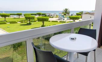 Holiday Beach Resort