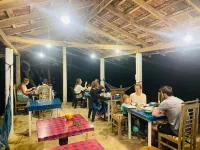 Sky Mountain Café with Seaview