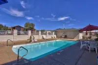 Motel 6 Kingman, AZ - Route 66 West فنادق في كينغمان