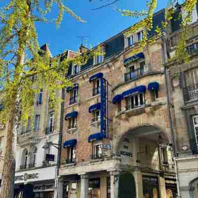 Hôtel Des Arcades Hotel Exterior