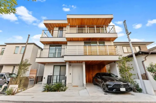 30 secnds away from Zushi Beach! Private Luxury Seaside Villa -MAX 8 ppl. Free Parking