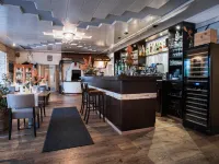 Hotel & Restaurant Rizzelli Superior Hotels in Landkreis Neustadt a.d.Aisch-Bad Windsheim