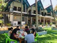 Silver Palm Resort - Kolam Renang