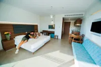 Livas Hotel Apartments - Beach