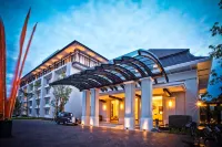 Harris Hotel & Conventions Malang Hotels near Taman Griya Shanta