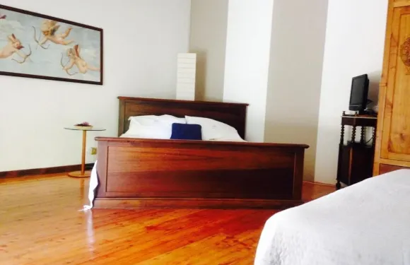 伊爾德爾吉羅城堡住宿加早餐旅館