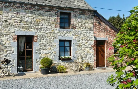 莫米尼瑟盧瓦涅住宿加早餐酒店