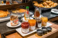 Hôtel Mercure Paris Suresnes Longchamp - breakfast
