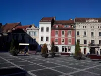 Main Square Apartments & More