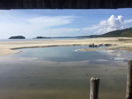 Firefly Guesthouse Отели рядом с достопримечательностью «Ронг»