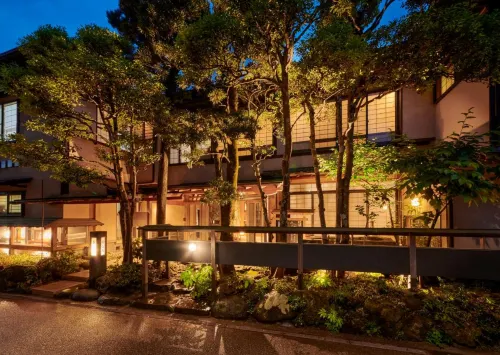 Akari et Kaori Formerly Taizanso