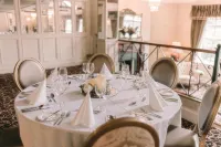 Kee's Hotel - breakfast