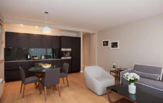 維斯特碧爾宮住宅飯店