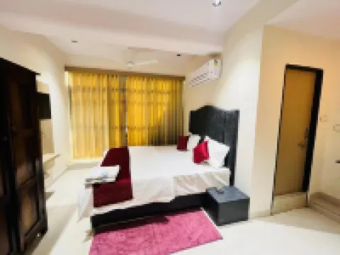 hotel royal sky Hotels in Morbi