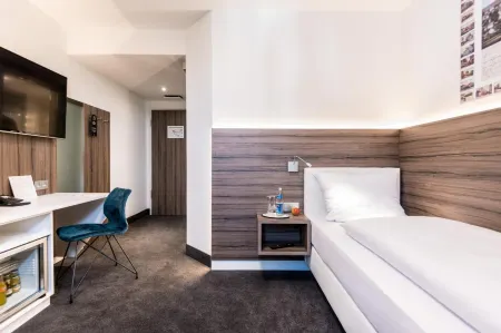 Parkhotel Hachenburg Отели в г. Штайнебах-на-Виде