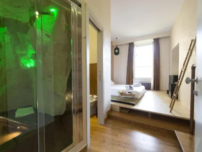 iRooms萬神殿及納沃納旅館 加富爾廣場（Piazza Cavour）附近的飯店