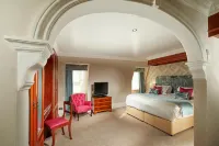 Best Western Moores Central Hotel Hotels in Vale