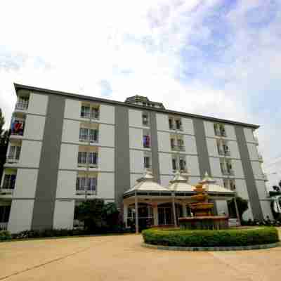 มาที่นี่ อมตะ Hotel Exterior