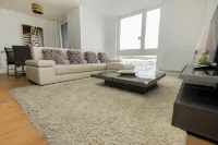 Orion Marina Sea View - Parking - by Brighton Holiday Lets Hotels in Rottingdean
