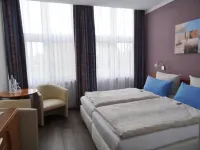 Landhotel Alte Schule - Hotel Garni Hotels in Wangerland