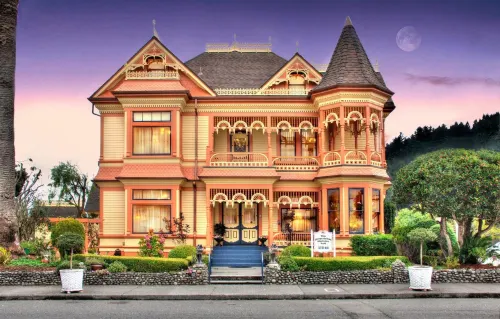 Gingerbread Mansion Hotels in Fortuna