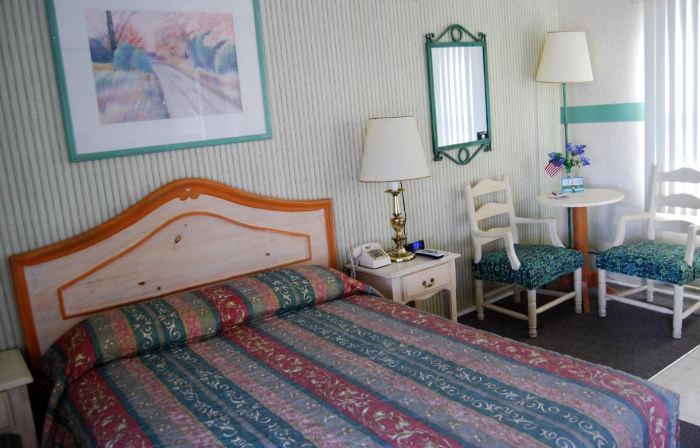Redwood Motel