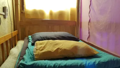 Guesthouse Spring Flower Hotel di 