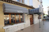 Hôtel le Tivoli Hotel a Volonne