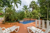 Ara Ambigua Lodge Hôtels à : Sarapiquí