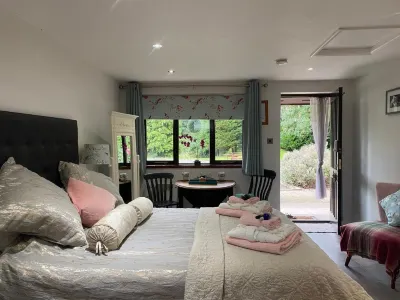 松林山林小屋 Charnwood Forest Alpacas附近的飯店