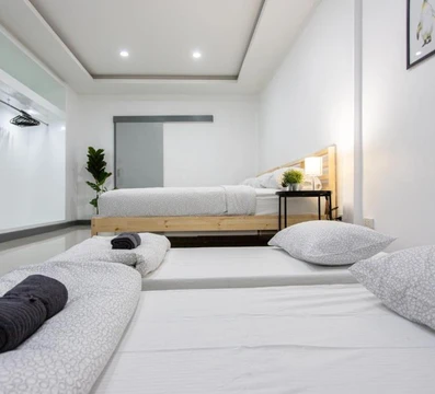 รูปภาพของP3 Silom Large 2beds full kitchen WIFI 4-6pax