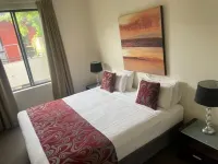 RNR Sturt Holiday Home Các khách sạn ở Adelaide