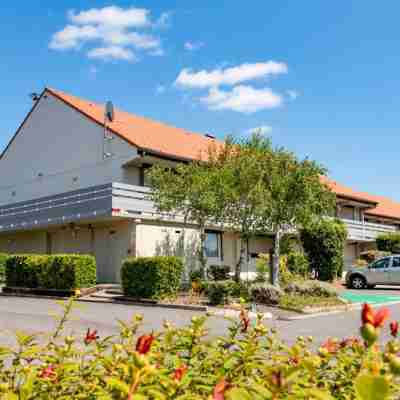 Hôtel Campanile Millau Hotel Exterior