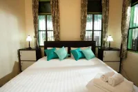 Villa Khun Wichianpanich Hotel di Phetchaburi