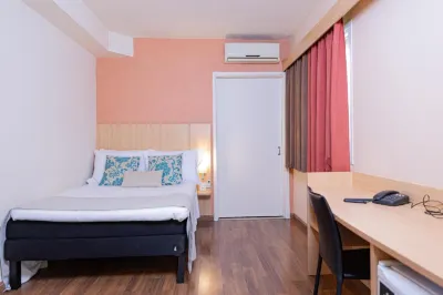 Ibis Pocos de Caldas Hotels near Fonte dos Amores