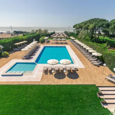 Hotel Gallia & Resort Hotel in zona Camping Village Waikiki Jesolo