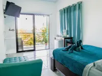 Ocean's Breeze Apartment and Rooms Hotels in Cocles