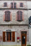 Hôtel du Vieux Pont Hotels in Mazères