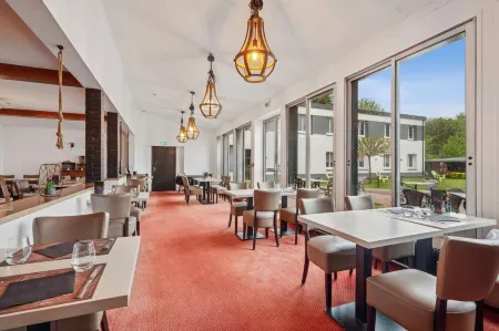 Hôtel Restaurant Akena Camiers-Le Touquet - 2 étoiles Отели в г. Нёфшатель-Ардло