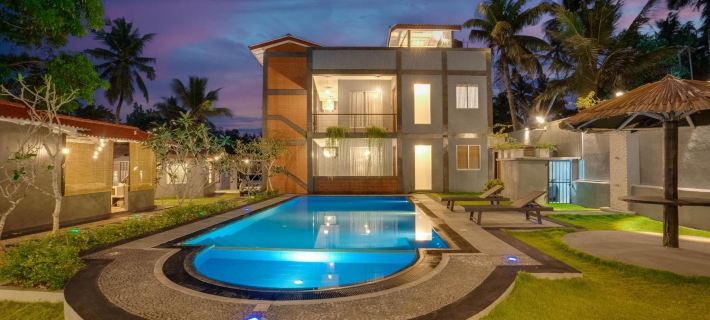 Hasthri Boutique Blue Apartment in Ahangama with pool Near Beach Hotels in Ahangama