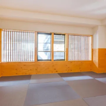 Guest House Koenji Junjo Hotel Отели рядом с достопримечательностью «Накано (специальный район)»