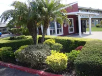 薩克拉門託綠洲旅館 - 麋鹿林 鄰近Valley Hi-North Laguna Library的酒店